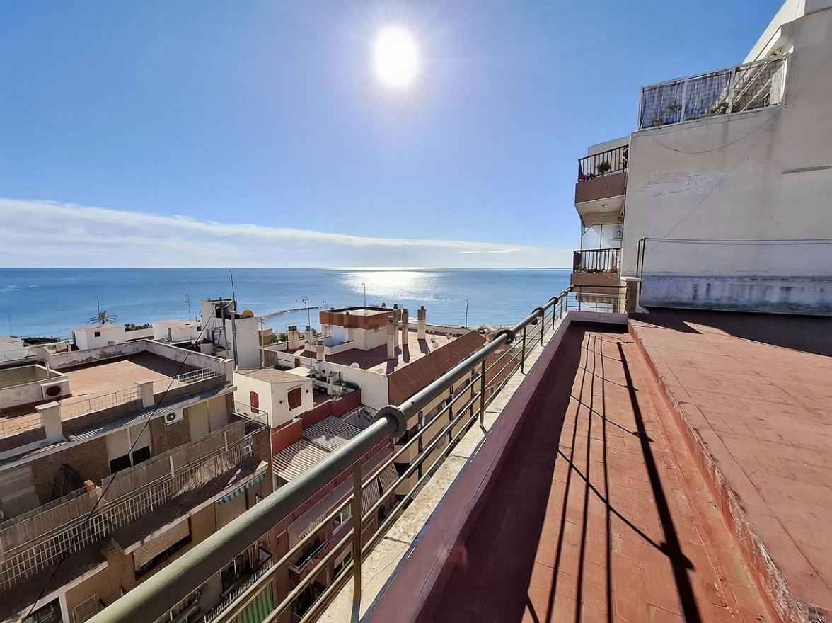 Apartamento em primeira linha de praia em Alicante
