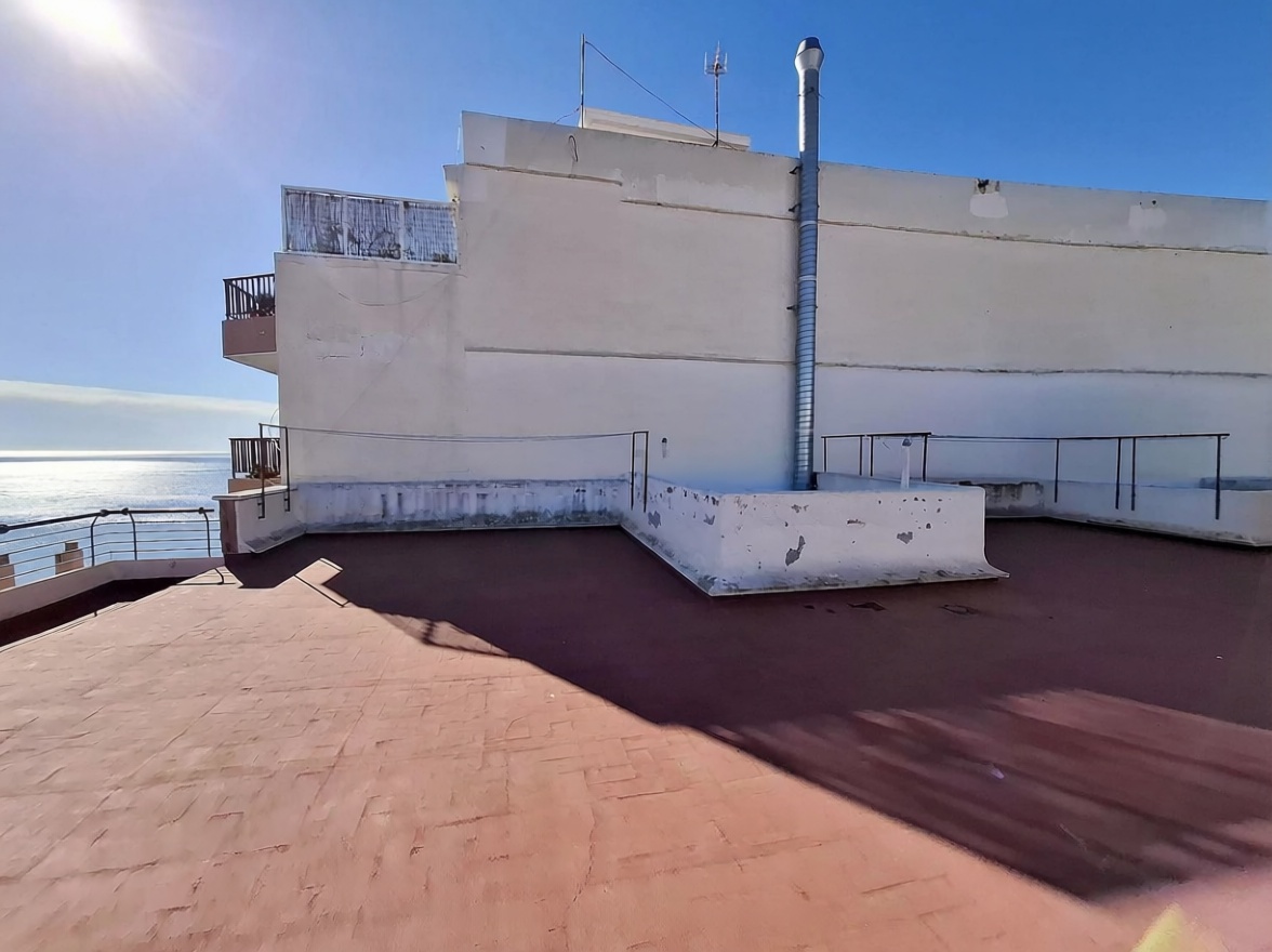 Apartamento em primeira linha de praia em Alicante — Quarto