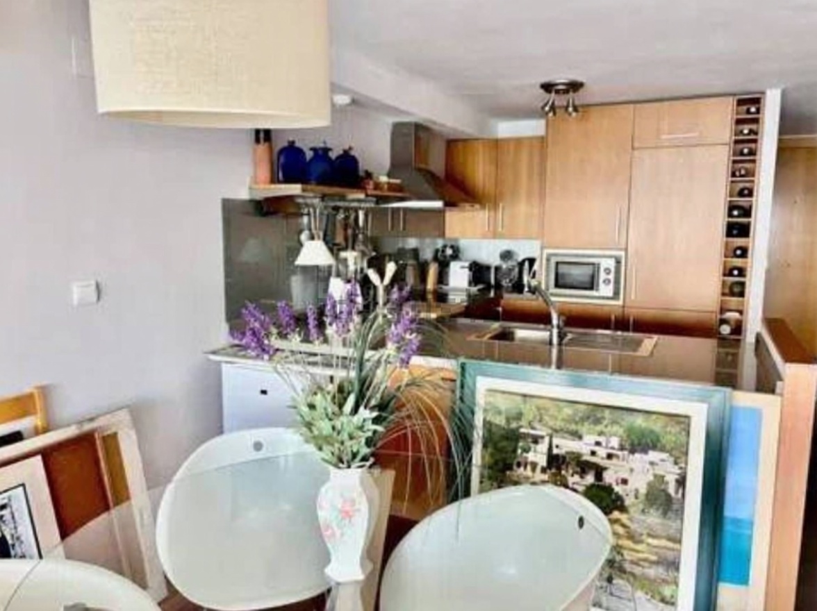 Apartamento em primeira linha de praia em Alicante — Quarto