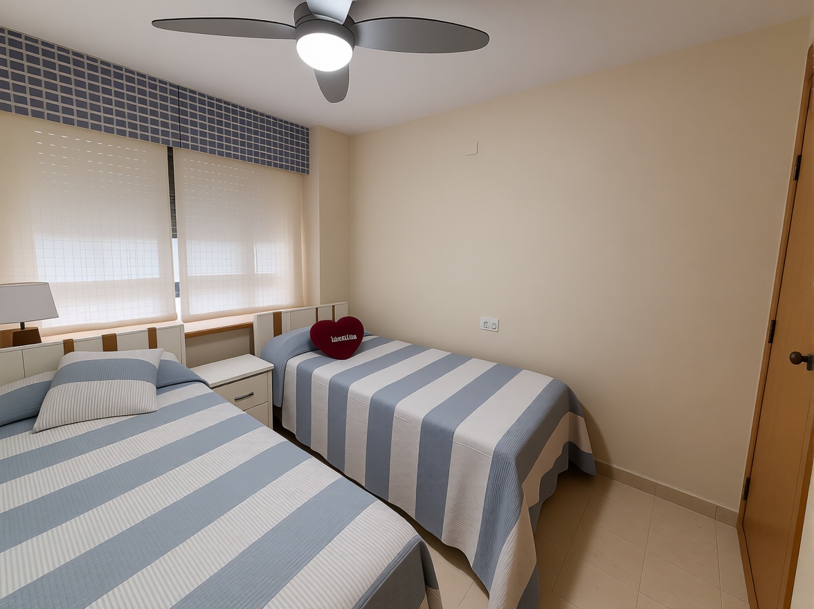 Apartamento em primeira linha de praia em Alicante — Quarto