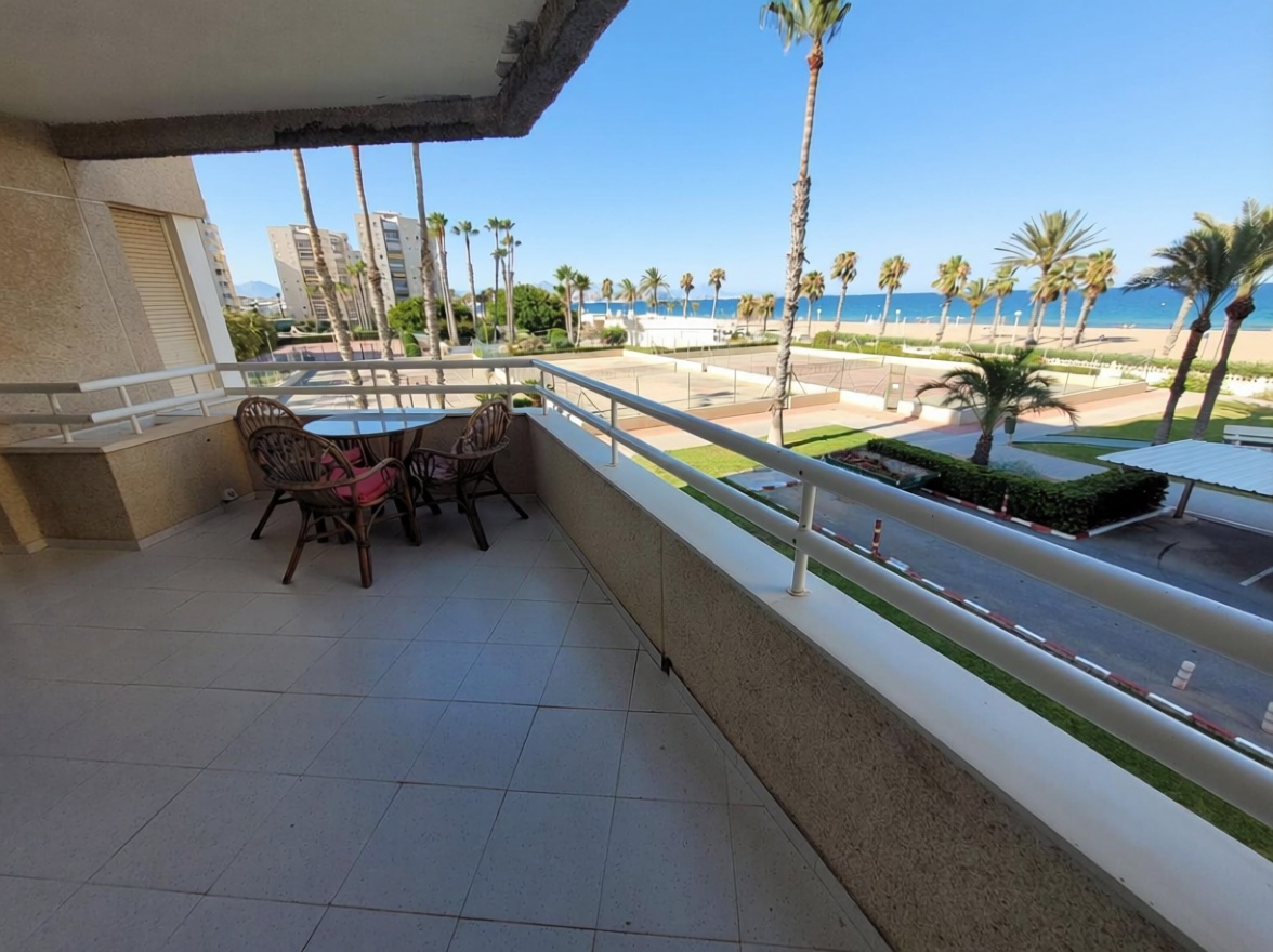 Apartamento em primeira linha de praia em Alicante