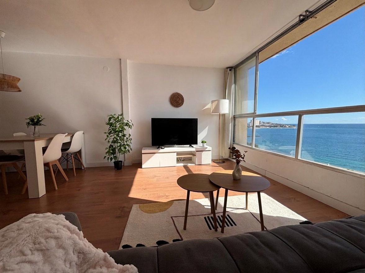 Moradia com acesso direto à praia em Alicante — Sala