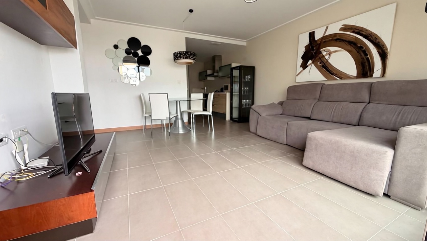 Wohnung in erste Strandlinie in Elche — Wohnzimmer