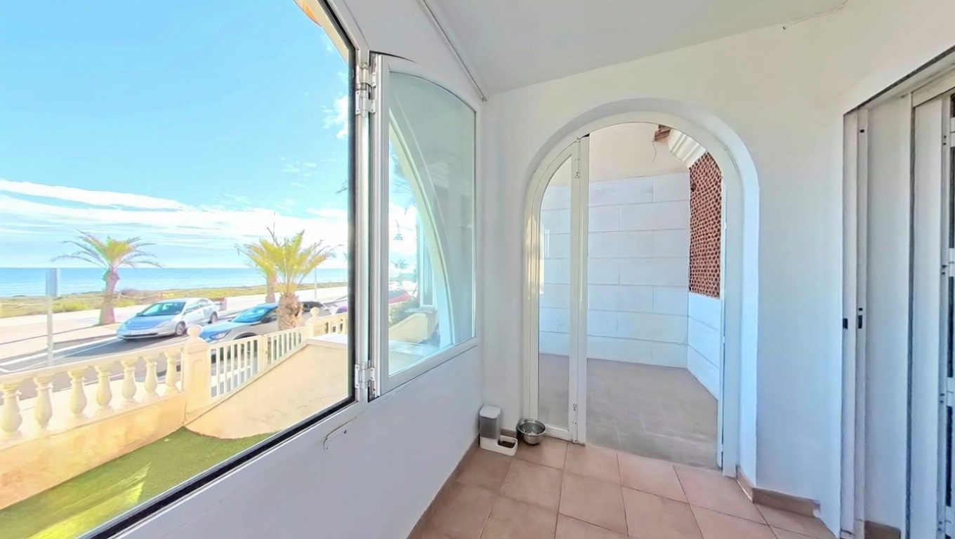 Appartement en première ligne de plage à Elche