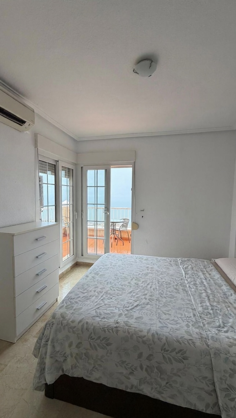 Chalet com acesso direto à praia em Alicante — Quarto