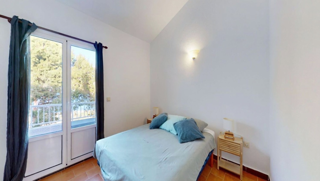 Chalet con acceso directo a playa en Orio — Dormitorio
