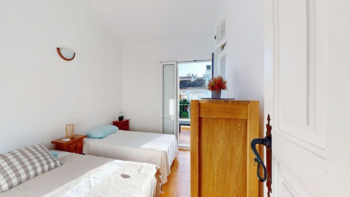 Chalet con acceso directo a playa en Orio — Dormitorio
