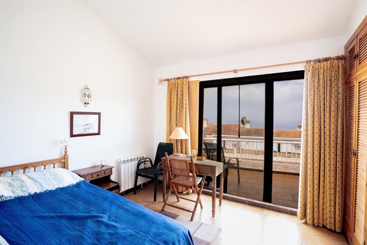 Chalet con acceso directo a playa en Orio — Dormitorio