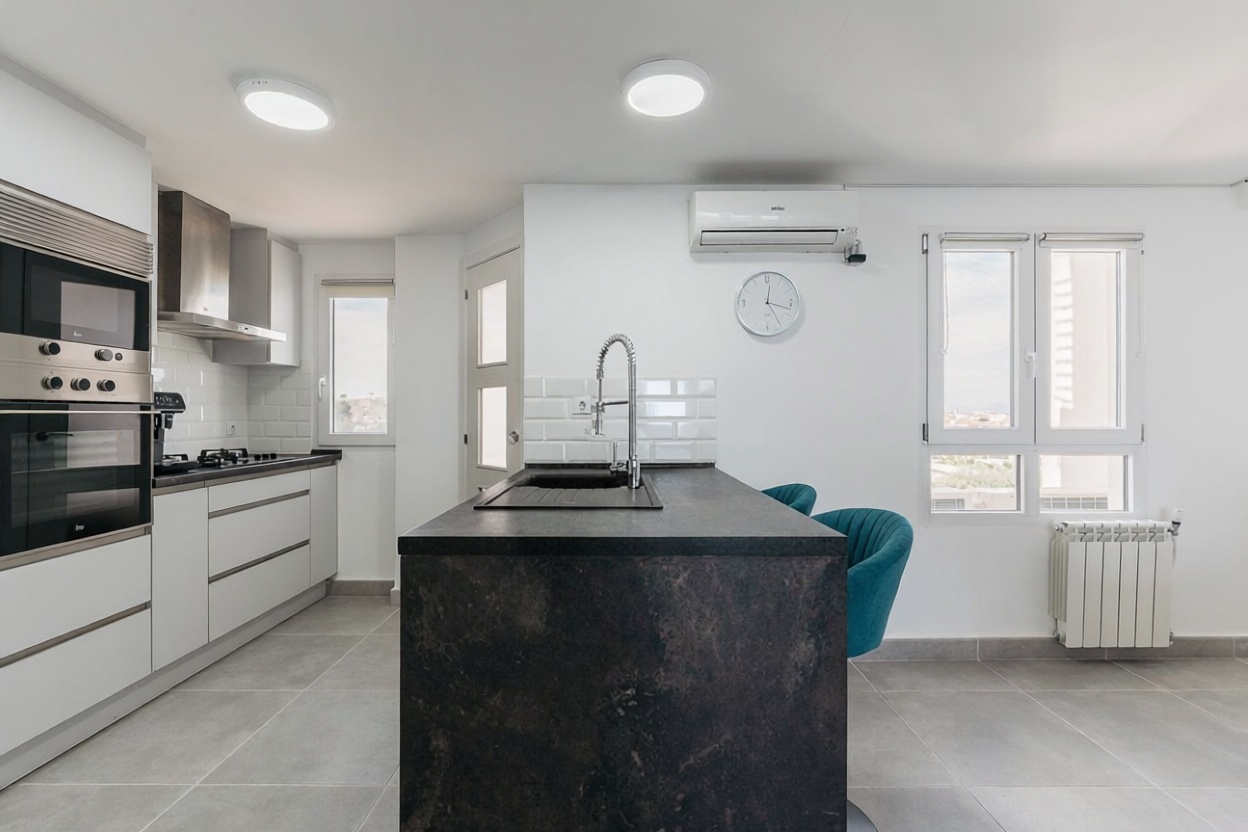 Apartamento em primeira linha de praia em Almonte — Cozinha