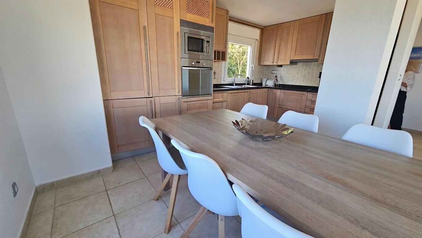 Appartement en première ligne de plage à Almonte — Cuisine