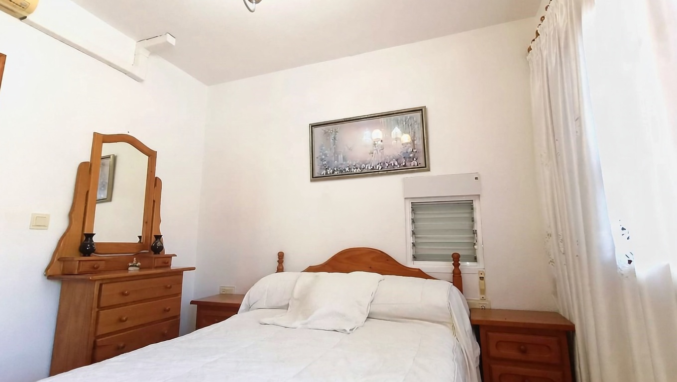 Wohnung in erste Strandlinie in Santa Pola — Schlafzimmer
