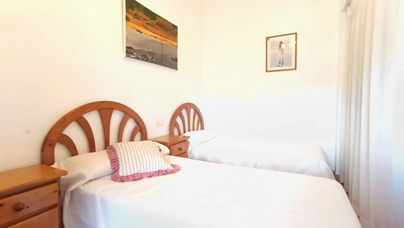 Wohnung in erste Strandlinie in Santa Pola — Schlafzimmer