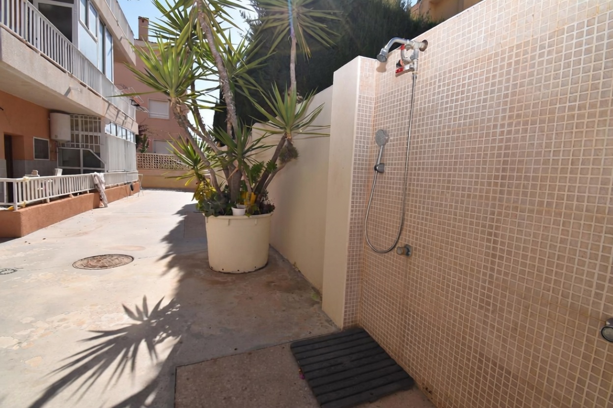 Beachfront flat in Santa Pola — Bedroom