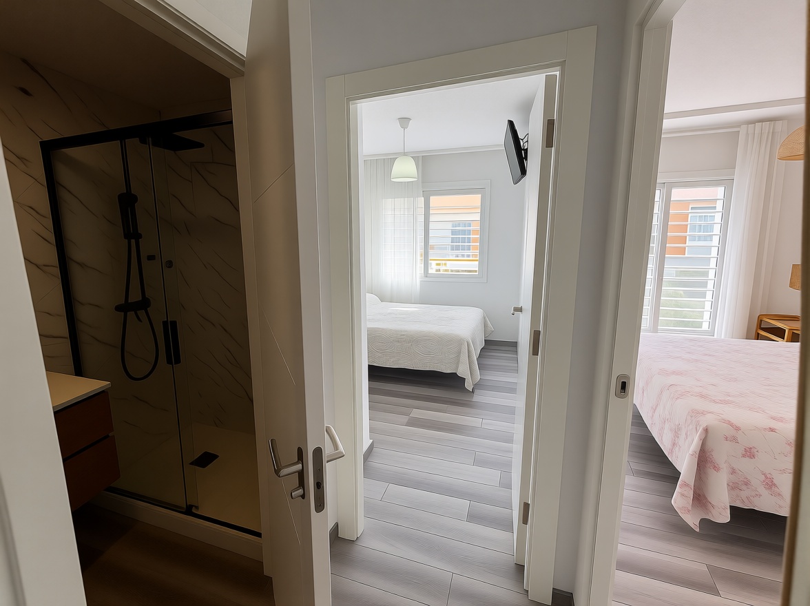 Chalet with direct beach access in Santa Pola — Bedroom
