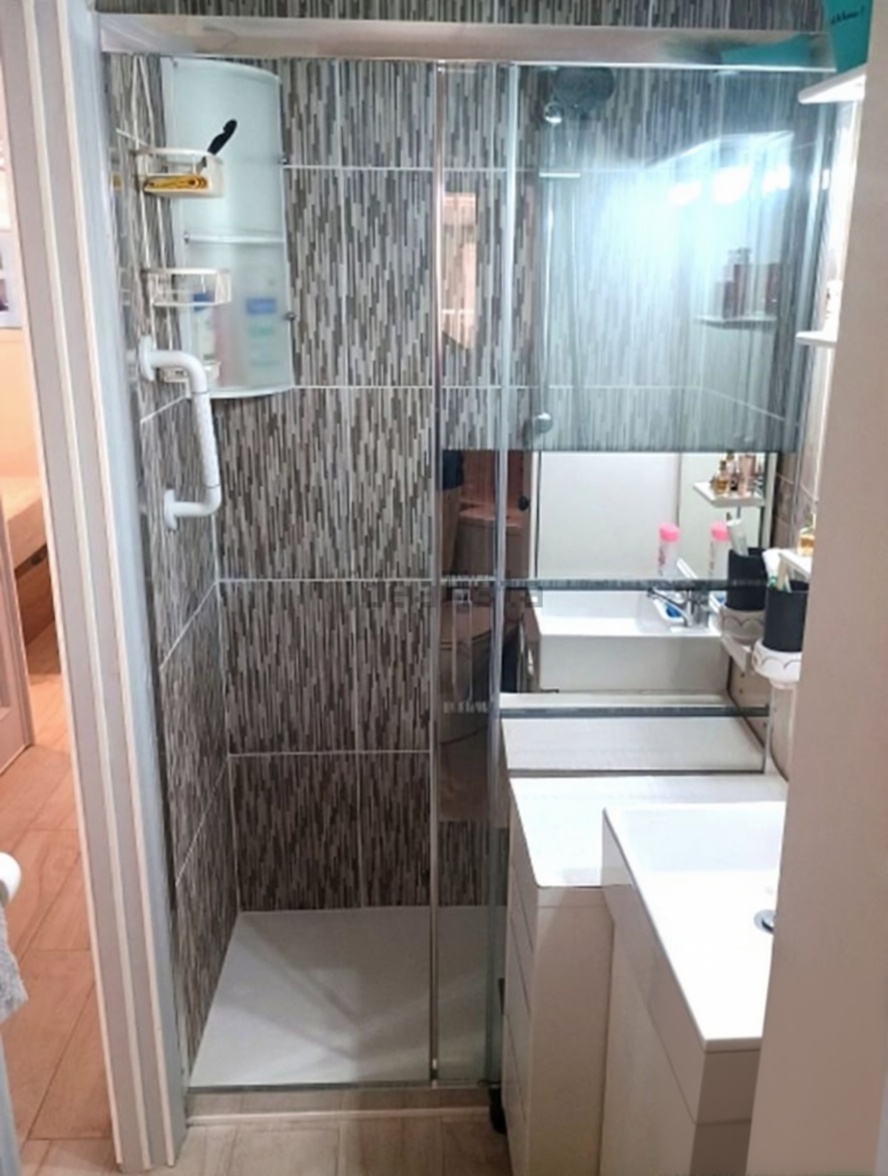 Beachfront flat in Santa Pola — Bathroom