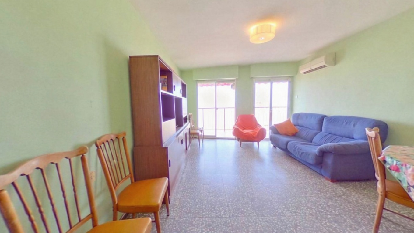 Wohnung in erste Strandlinie in Santa Pola — Wohnzimmer