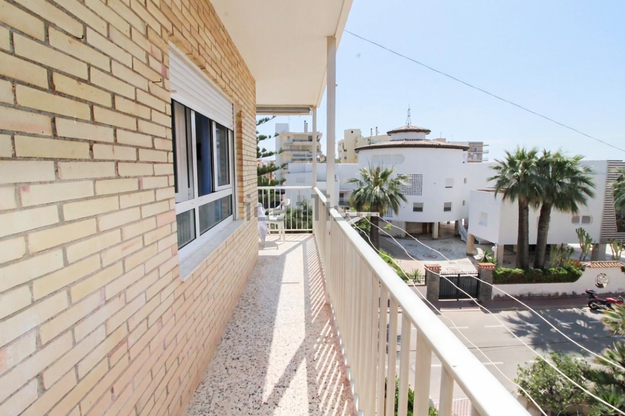 Wohnung in erste Strandlinie in Santa Pola — Wohnzimmer