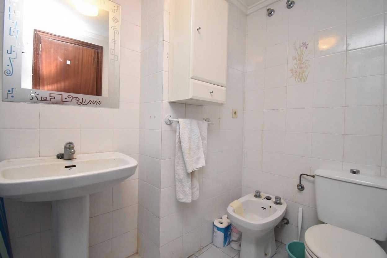Wohnung in erste Strandlinie in Santa Pola — Bad