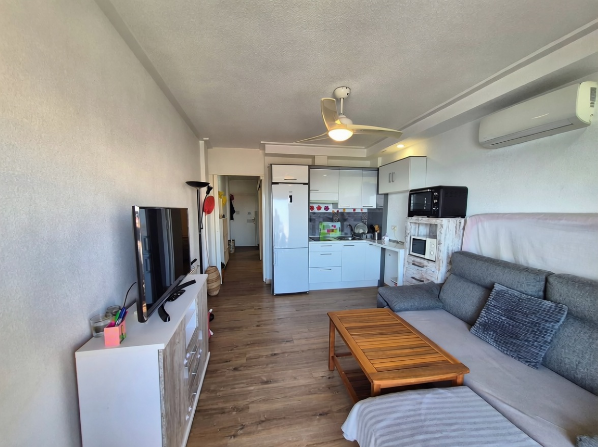 Piso en primera línea de playa en Santa Pola — Terraza mar