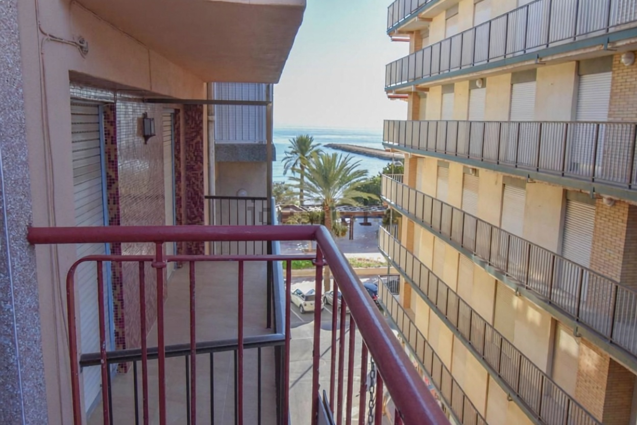 Wohnung in erste Strandlinie in Santa Pola