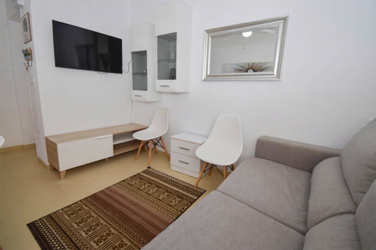 Appartement en première ligne de plage à Santa Pola — Séjour