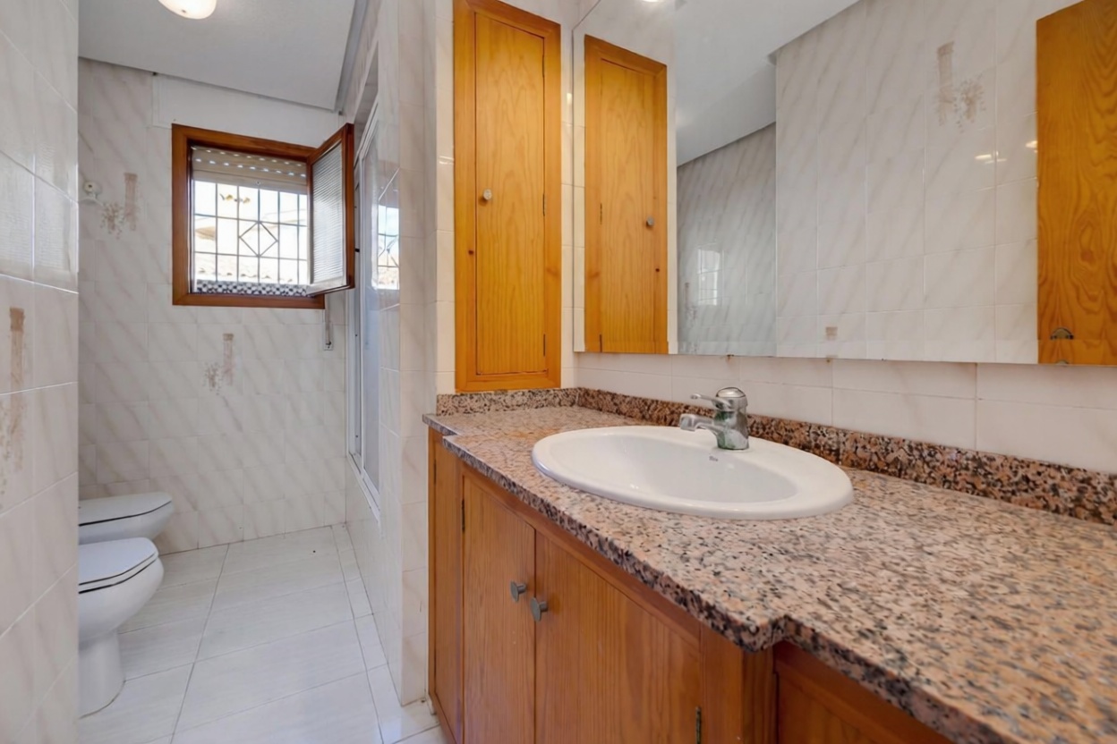 Chalet avec accès direct à la plage à Santa Pola — Chambre