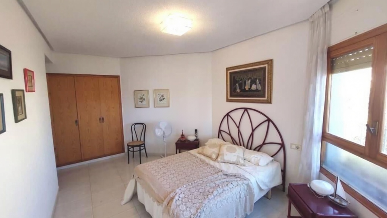 Chalet mit direkter Strandzugang in Santa Pola — Schlafzimmer