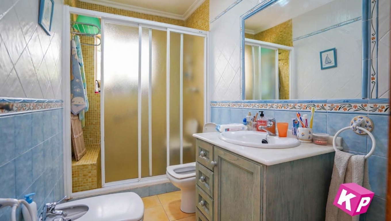 Chalet avec accès direct à la plage à Santa Pola — Sanitaires