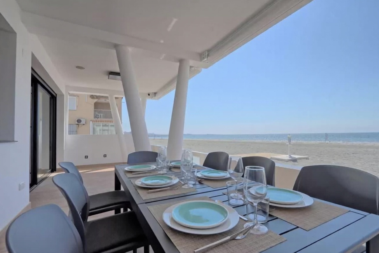 Chalet avec accès direct à la plage à Santa Pola — Terrasse mer