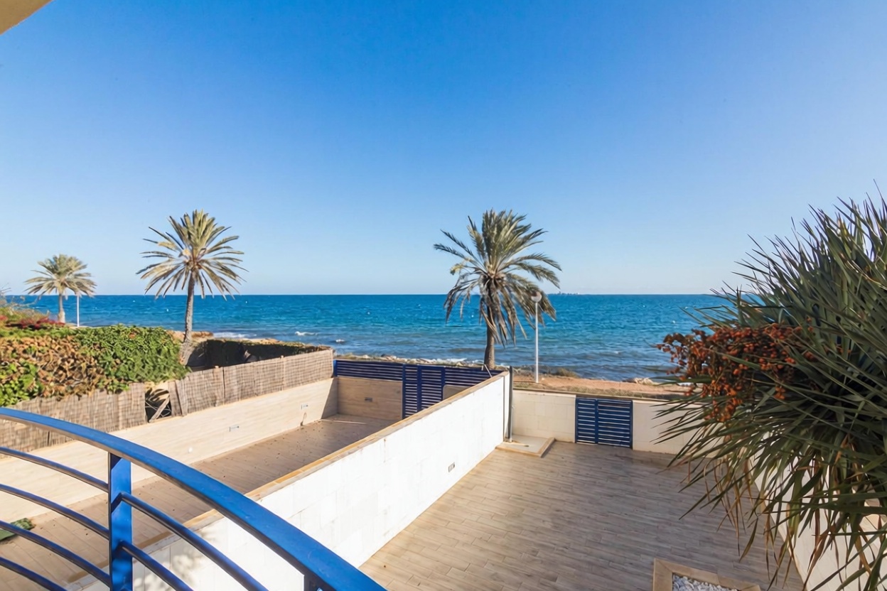 Chalet mit direkter Strandzugang in Santa Pola