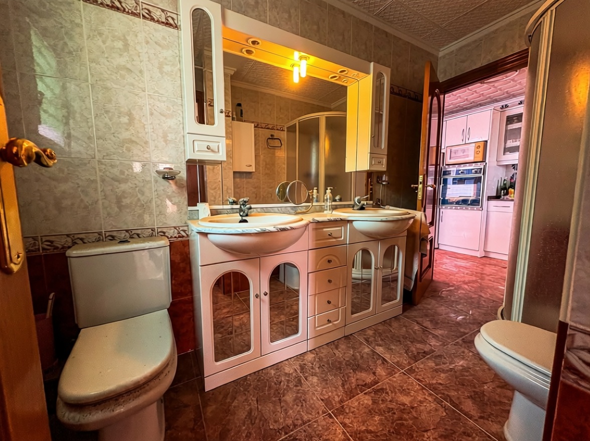 Penthouse in erste Meereslinie in Santa Pola — Bad