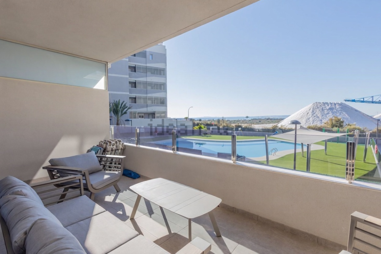 Piso en primera línea de playa en Santa Pola