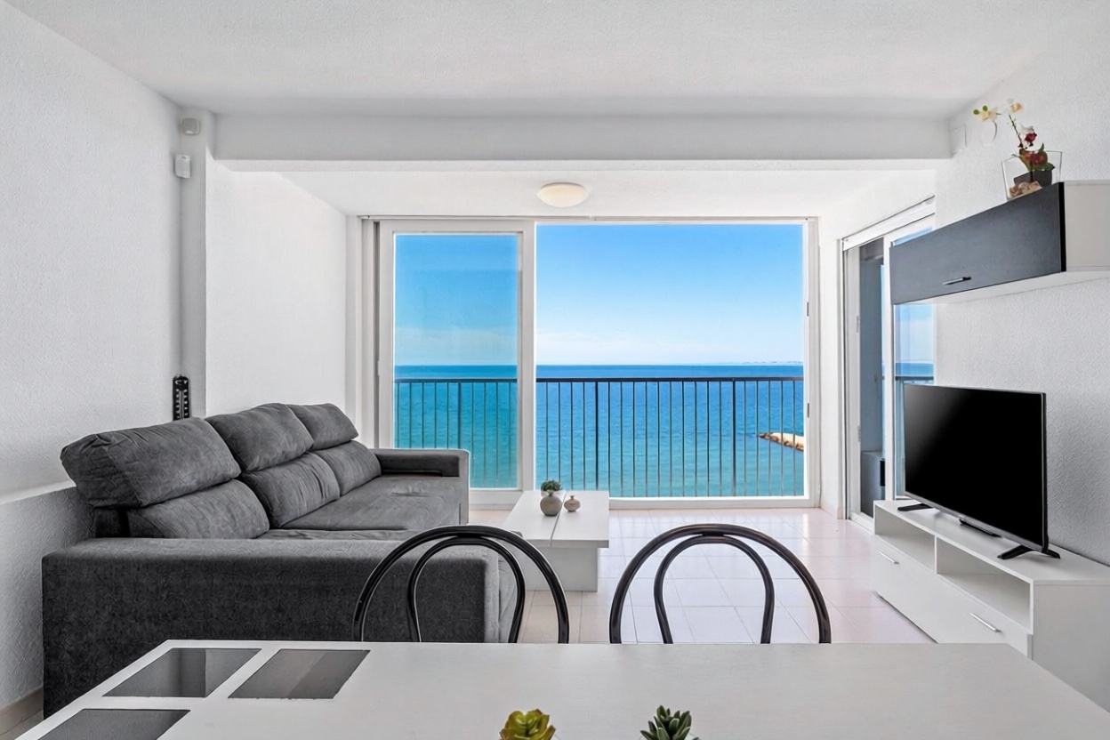Wohnung in erste Strandlinie in Santa Pola — Wohnzimmer