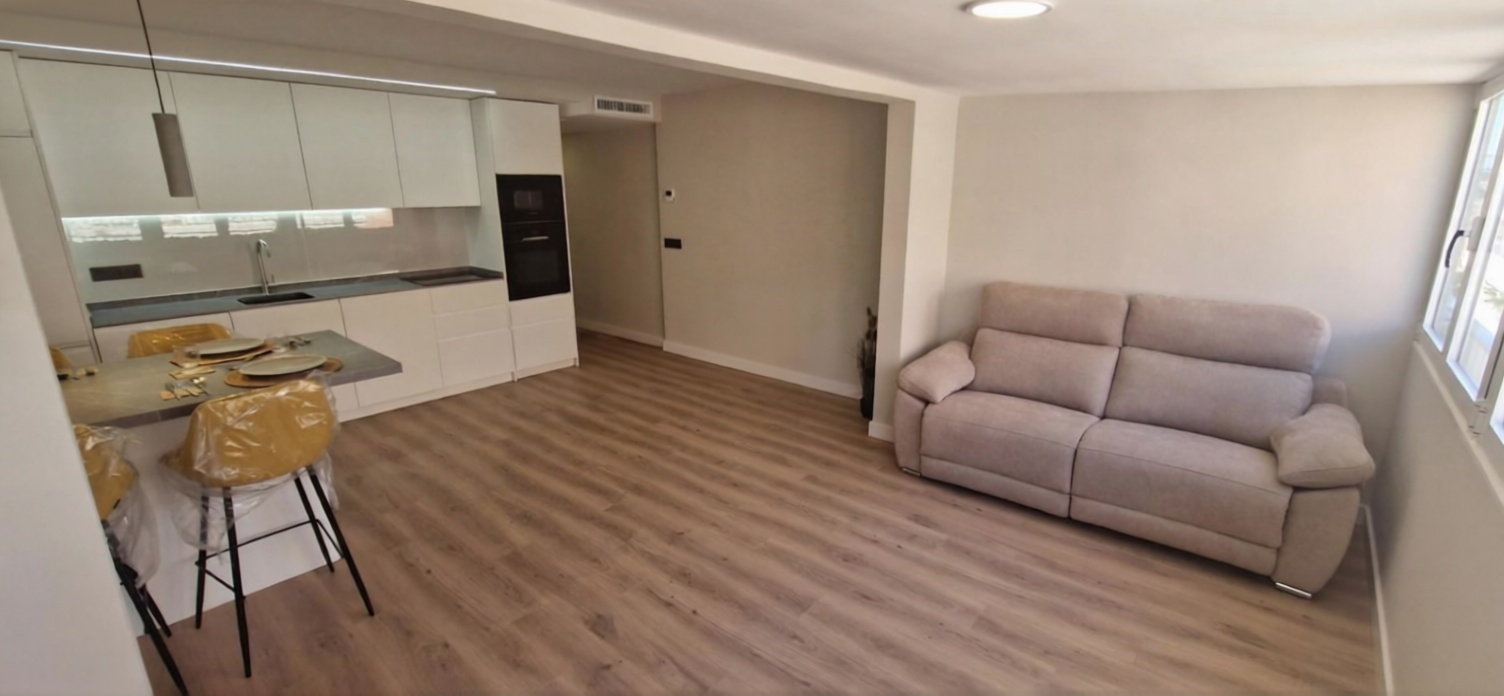 Apartamento em primeira linha de praia em Santa Pola — Sala