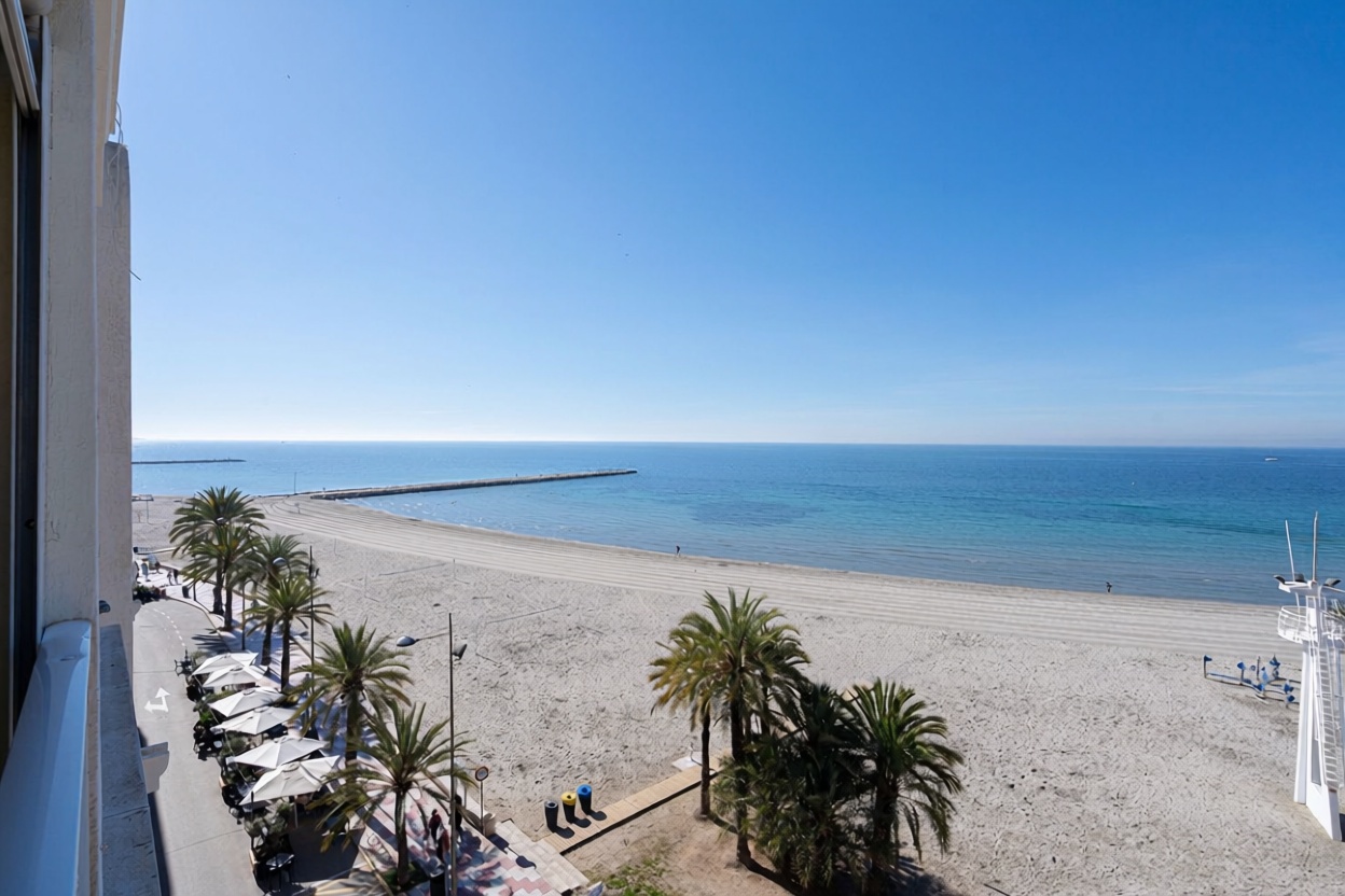 Wohnung in erste Strandlinie in Santa Pola — Meerblick
