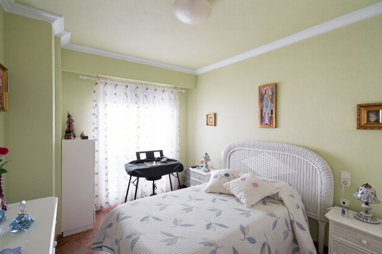 Wohnung in erste Strandlinie in Santa Pola — Schlafzimmer