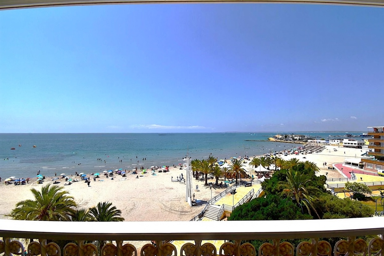 Wohnung in erste Strandlinie in Santa Pola — Meerblick