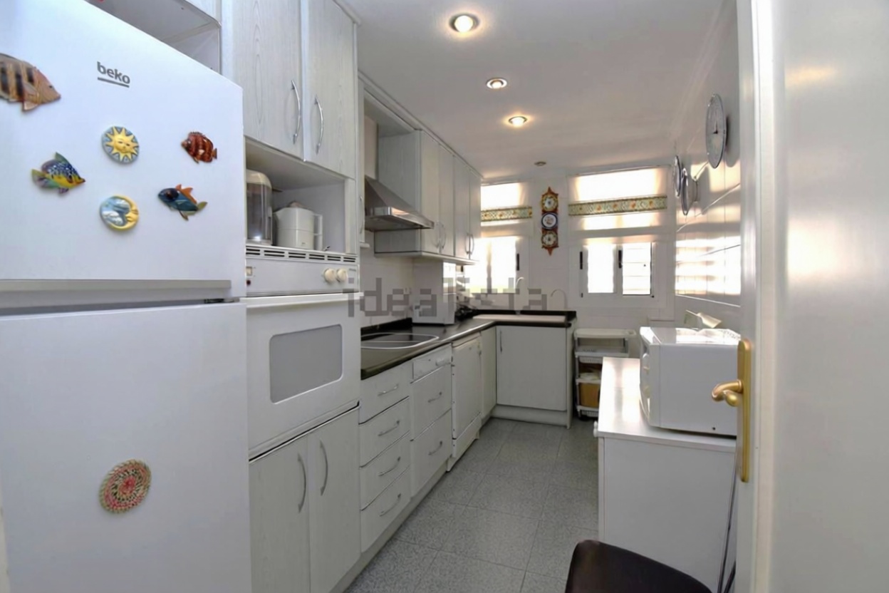 Wohnung in erste Strandlinie in Santa Pola — Küche