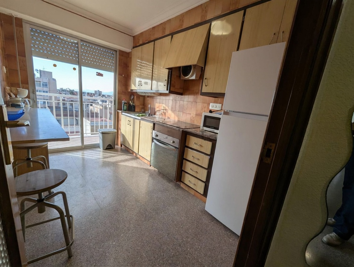 Wohnung in erste Strandlinie in Santa Pola — Küche
