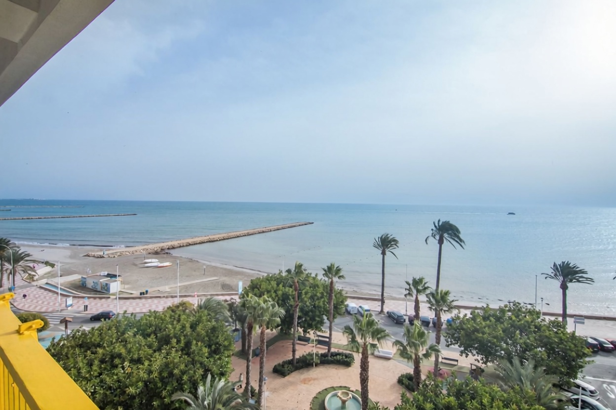 Wohnung in erste Strandlinie in Santa Pola — Meerblick