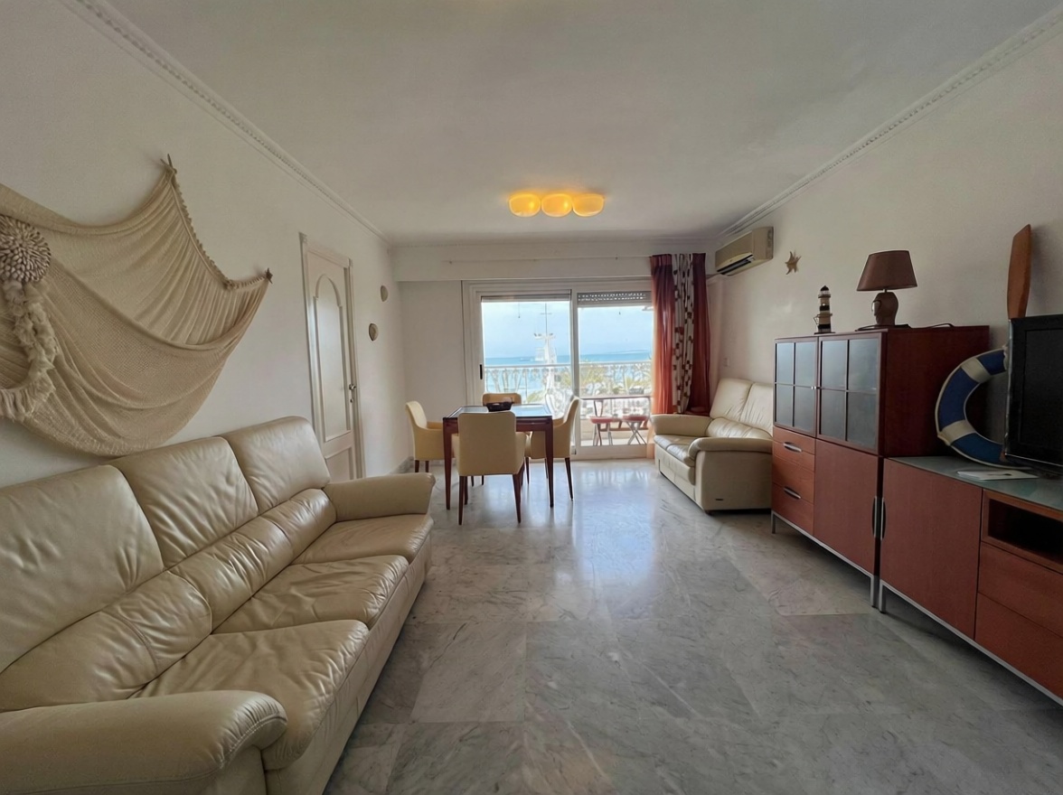 Wohnung in erste Strandlinie in Santa Pola — Wohnzimmer