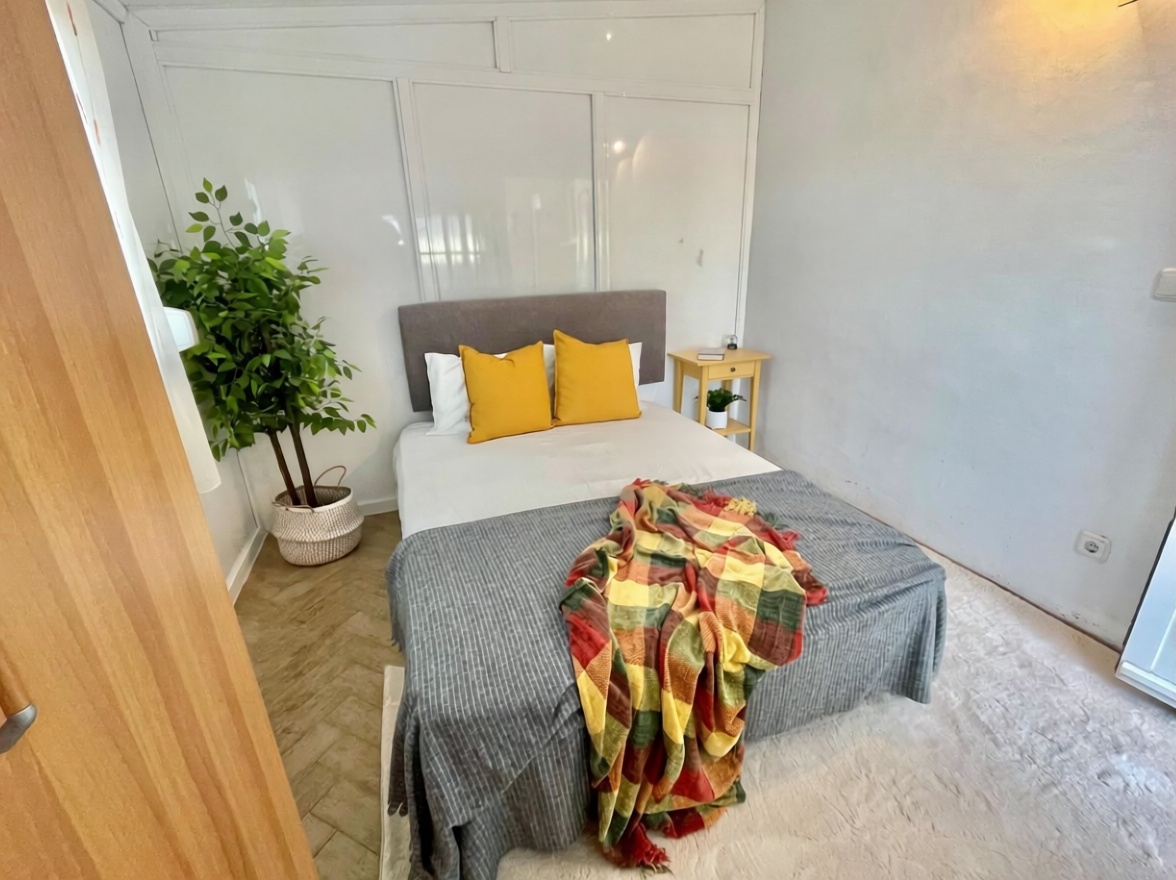 Ático en primera línea de mar en Santa Pola — Dormitorio