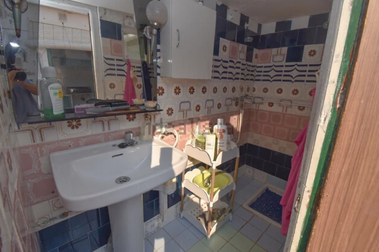 Chalet con acceso directo a playa en Santa Pola — Baño