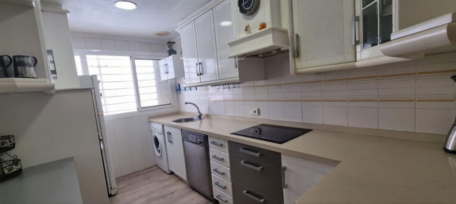 Appartement en première ligne de plage à Santa Pola — Cuisine
