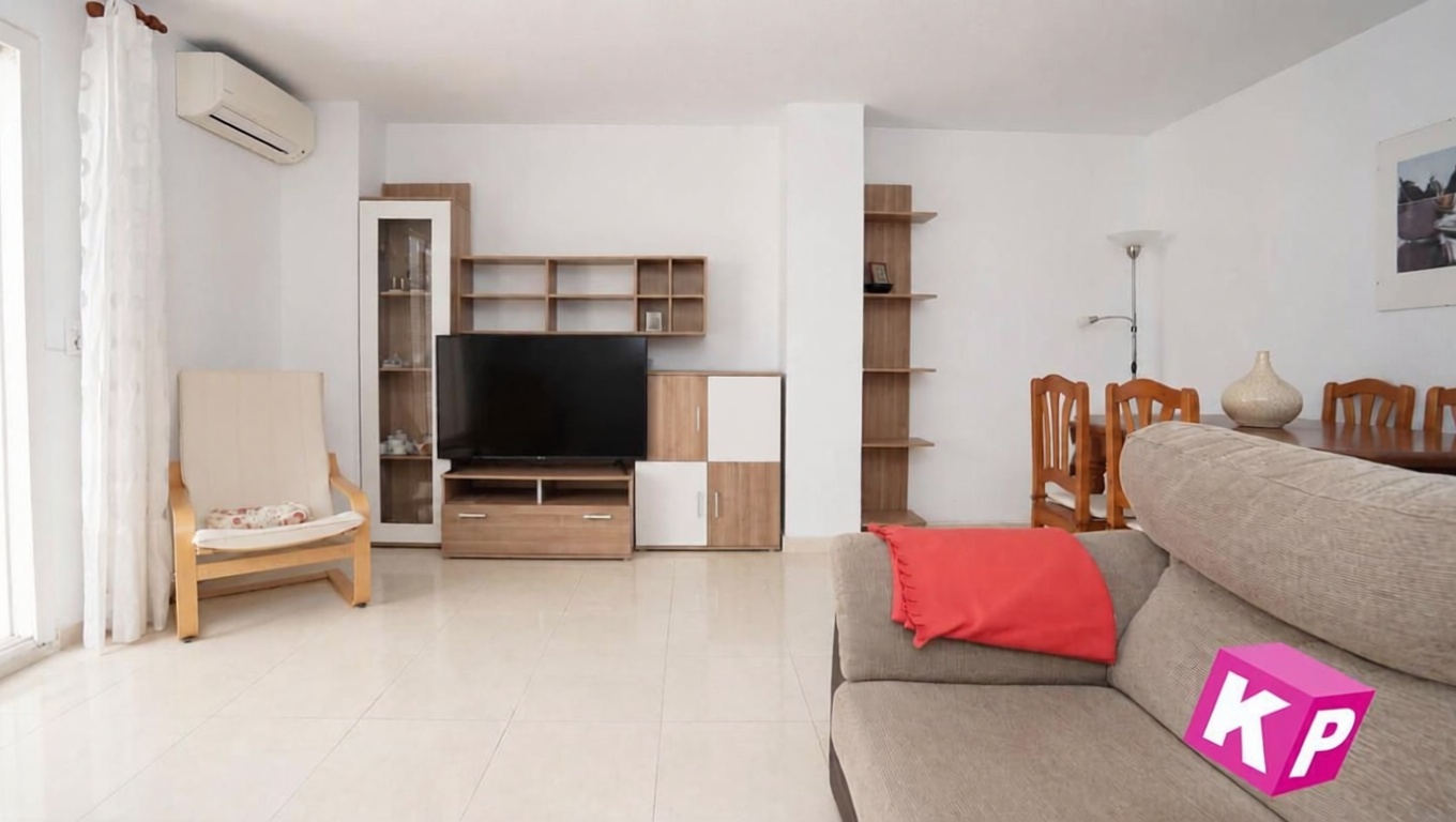 Piso en primera línea de playa en Santa Pola — Cocina