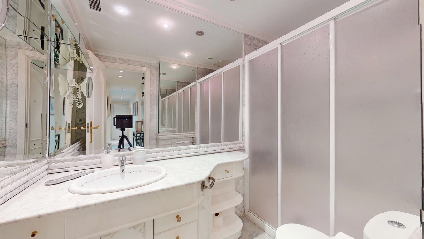 Appartement en première ligne de plage à Santa Pola — Sanitaires