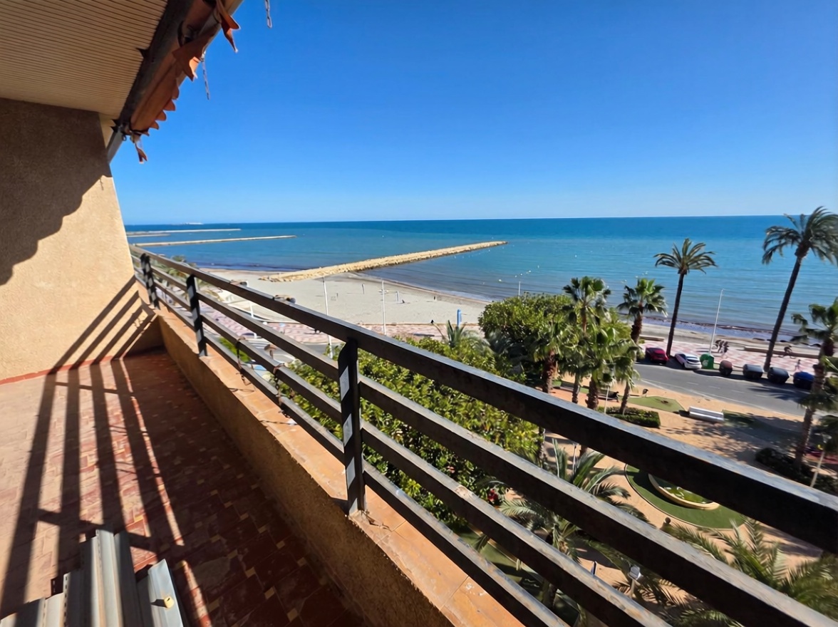 Appartement en première ligne de plage à Santa Pola