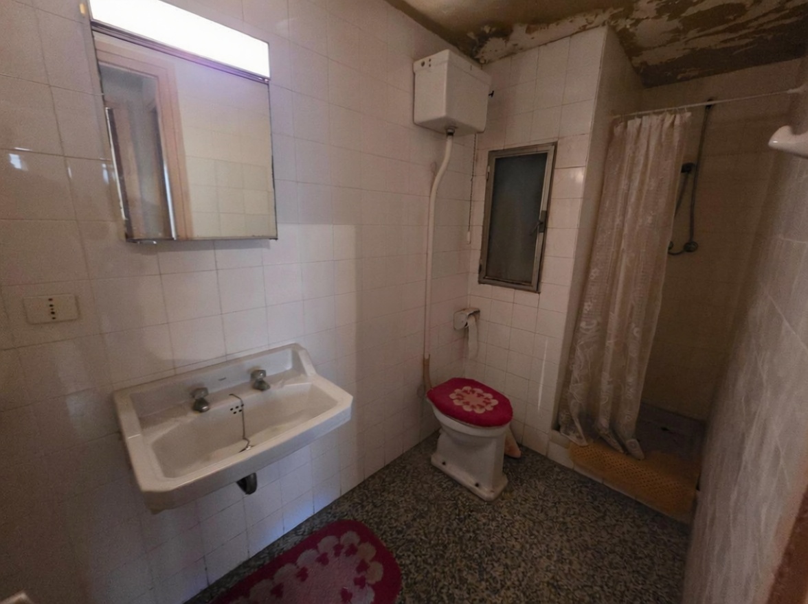 Appartement en première ligne de plage à Santa Pola — Sanitaires