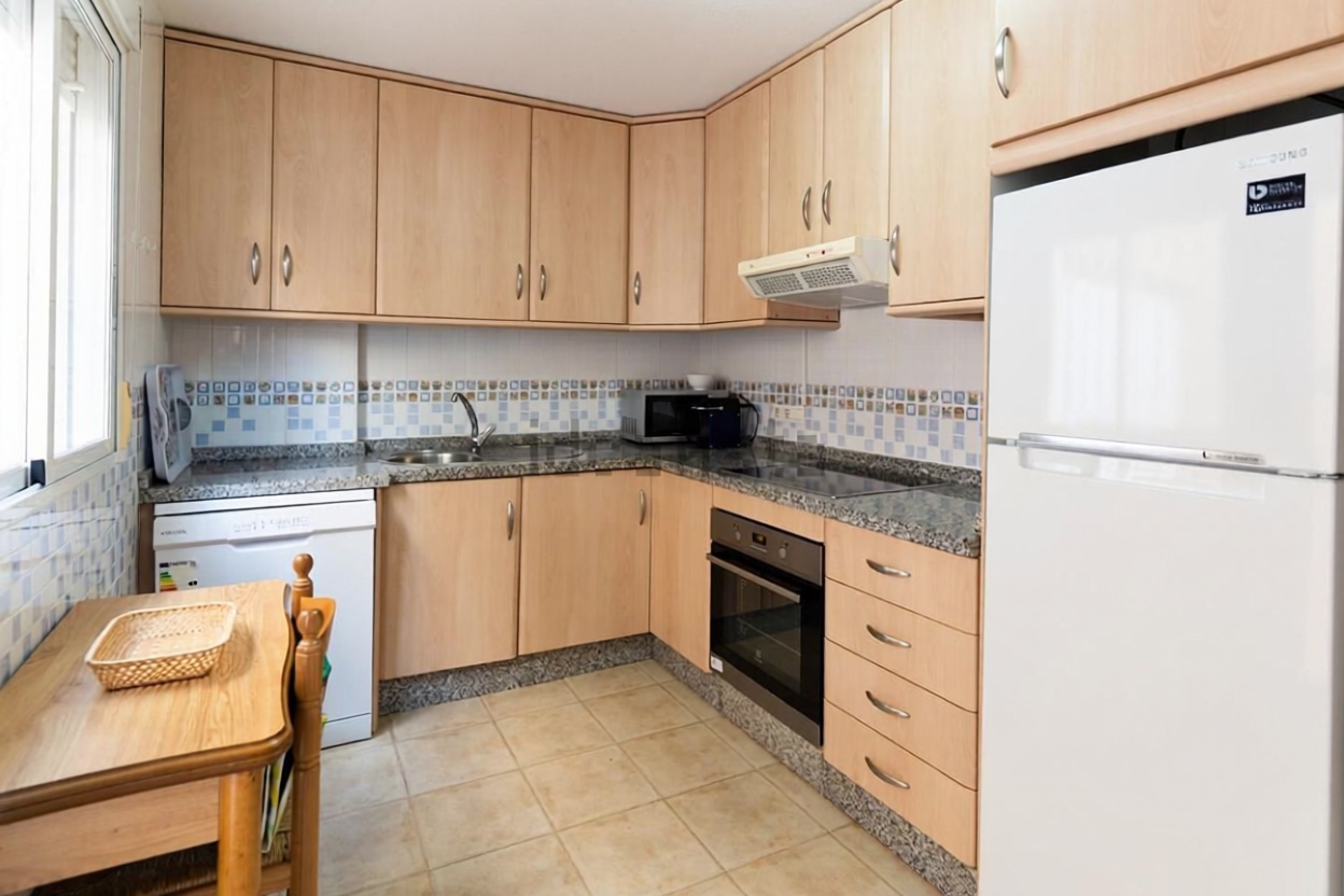 Chalet con acceso directo a playa en Santa Pola — Cocina