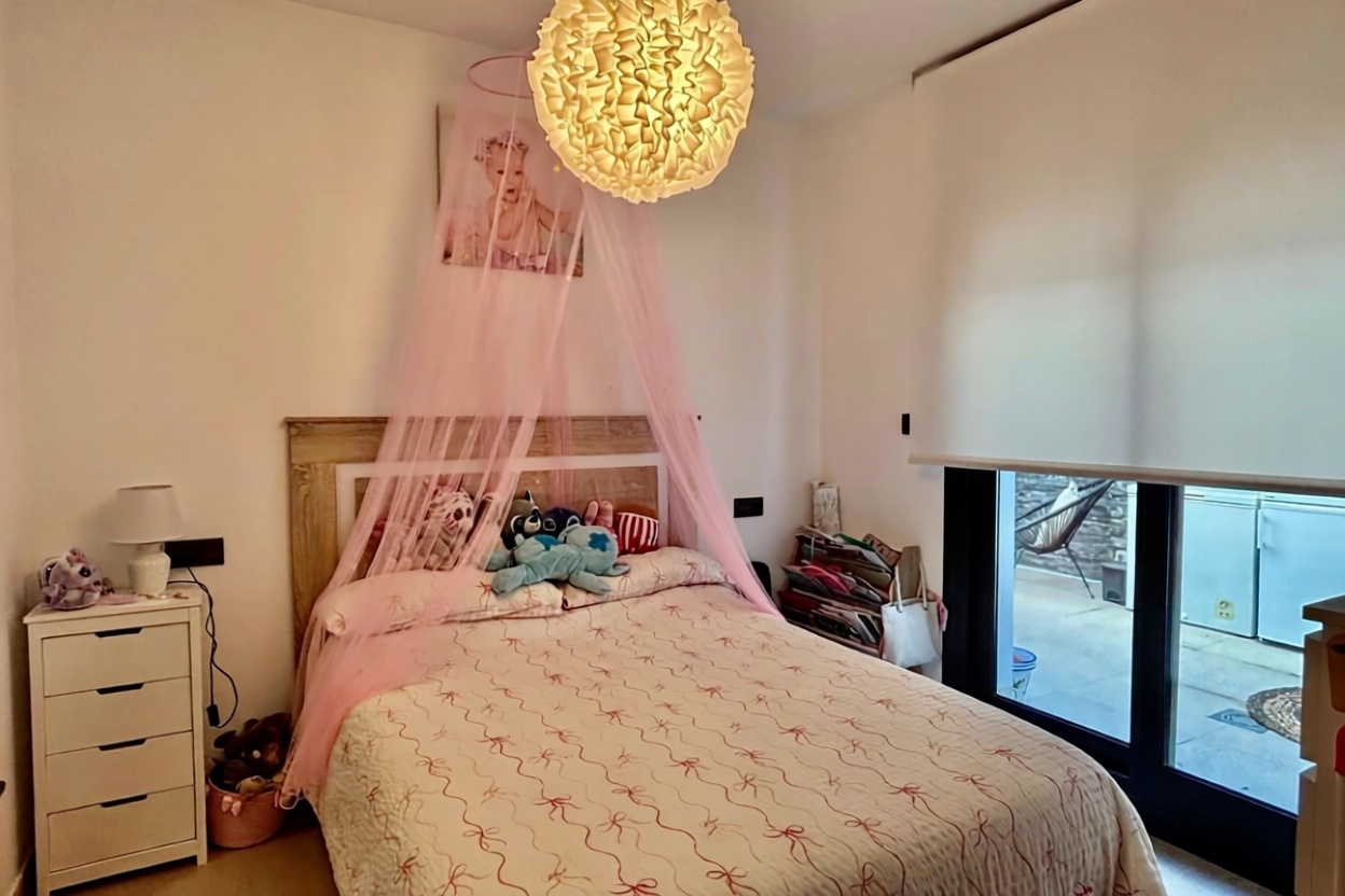 Dúplex en primera línea de playa en Guardamar del Segura — Dormitorio